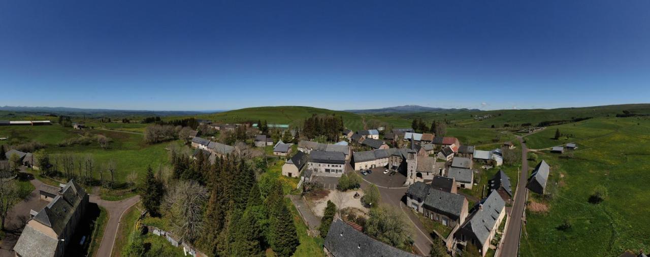 Auberge Du Cezallier Montgreleix المظهر الخارجي الصورة