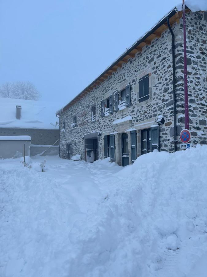 Auberge Du Cezallier Montgreleix المظهر الخارجي الصورة